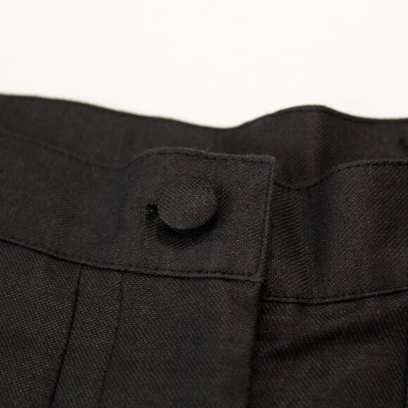 Jacquemus-Inspired Black Linen Trousers | Pleated High Waist + Ruched Hem - Picture 6 of 8
